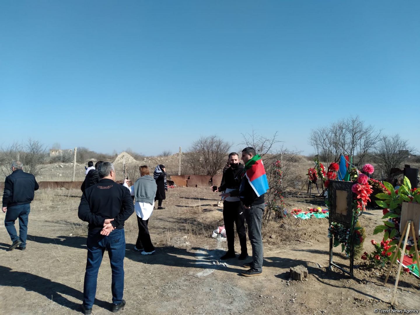 Bakıdan gedən növbəti sərnişinlər Ağdamda (FOTO)