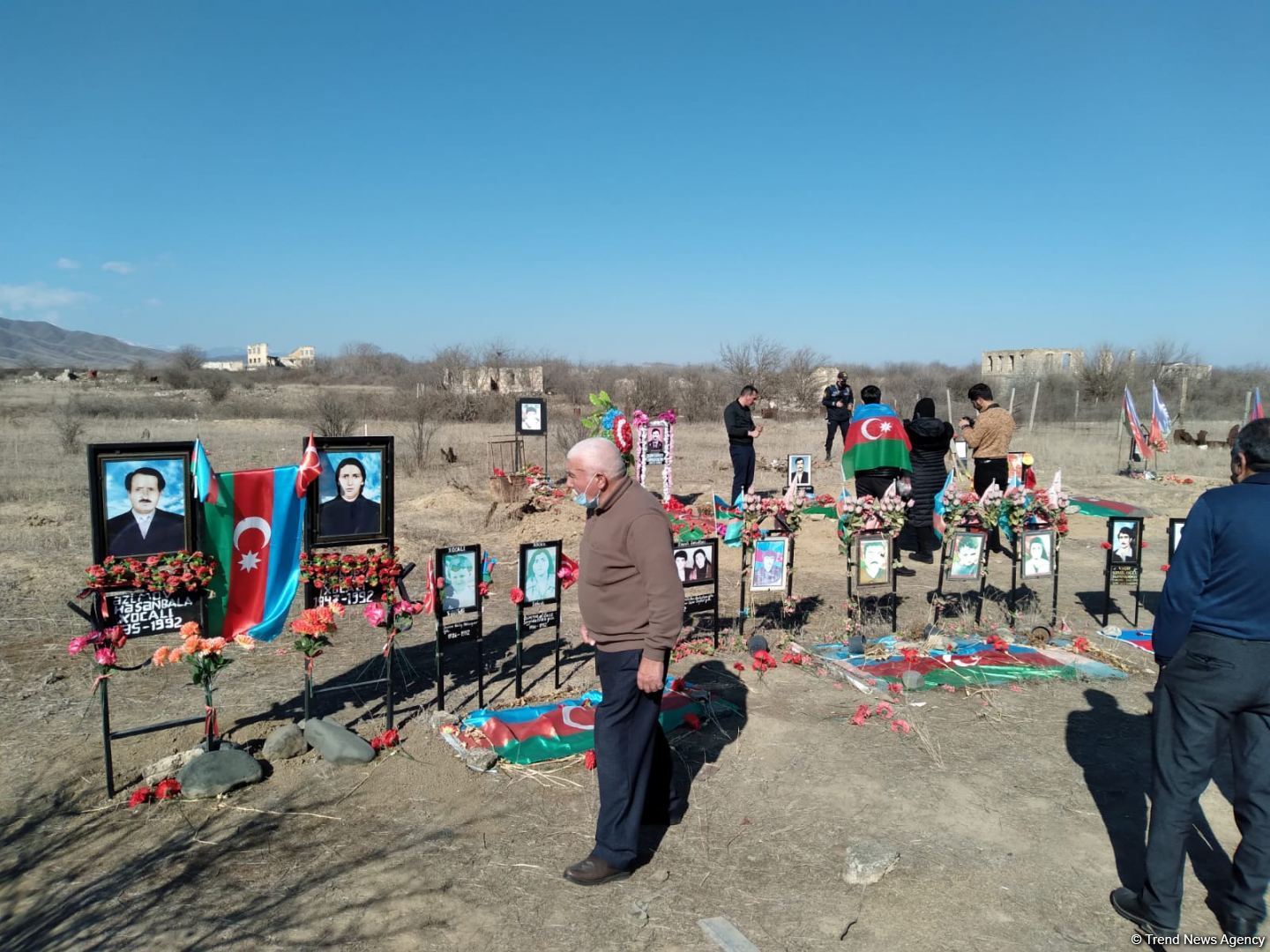 Bakıdan gedən növbəti sərnişinlər Ağdamda (FOTO)