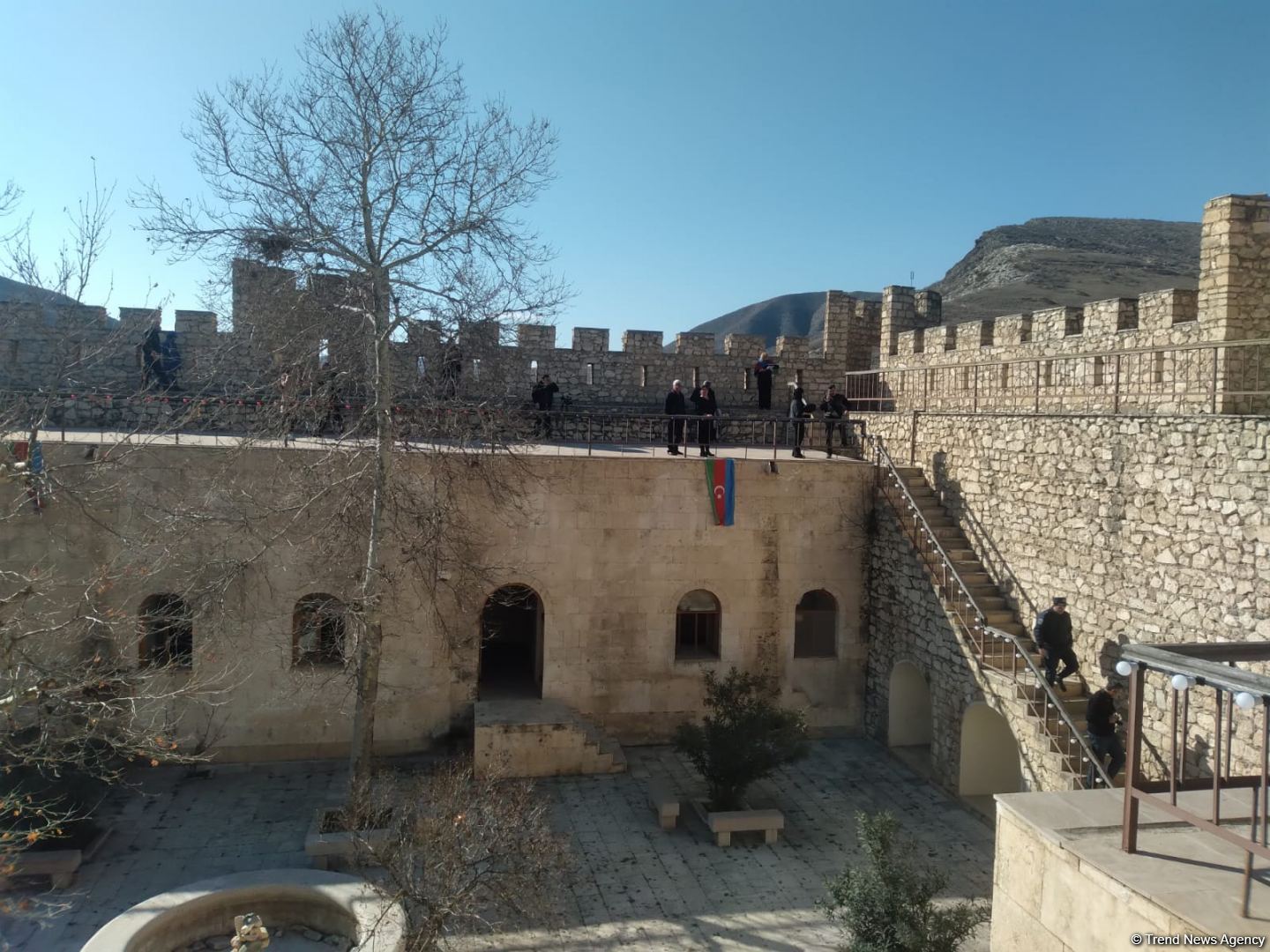 Bakıdan gedən növbəti sərnişinlər Ağdamda (FOTO)