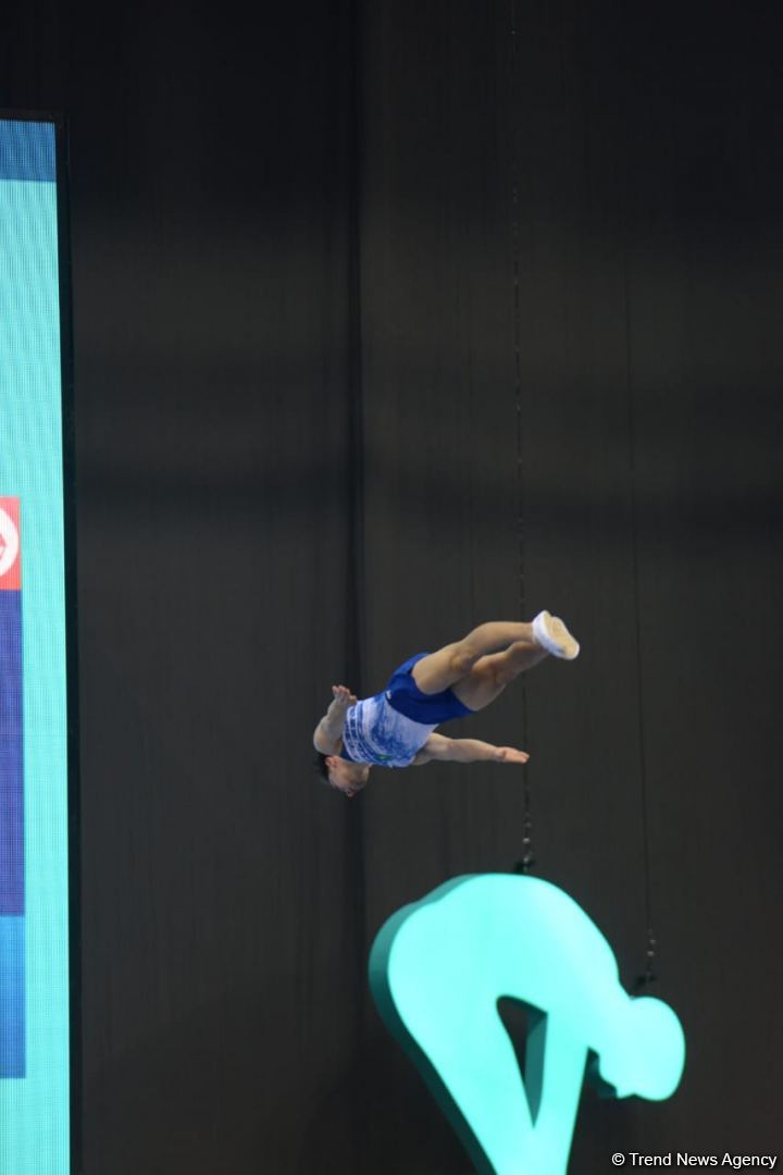 Bakıda batut gimnastikası üzrə Dünya Kubokunun birinci günü start götürüb (FOTO)