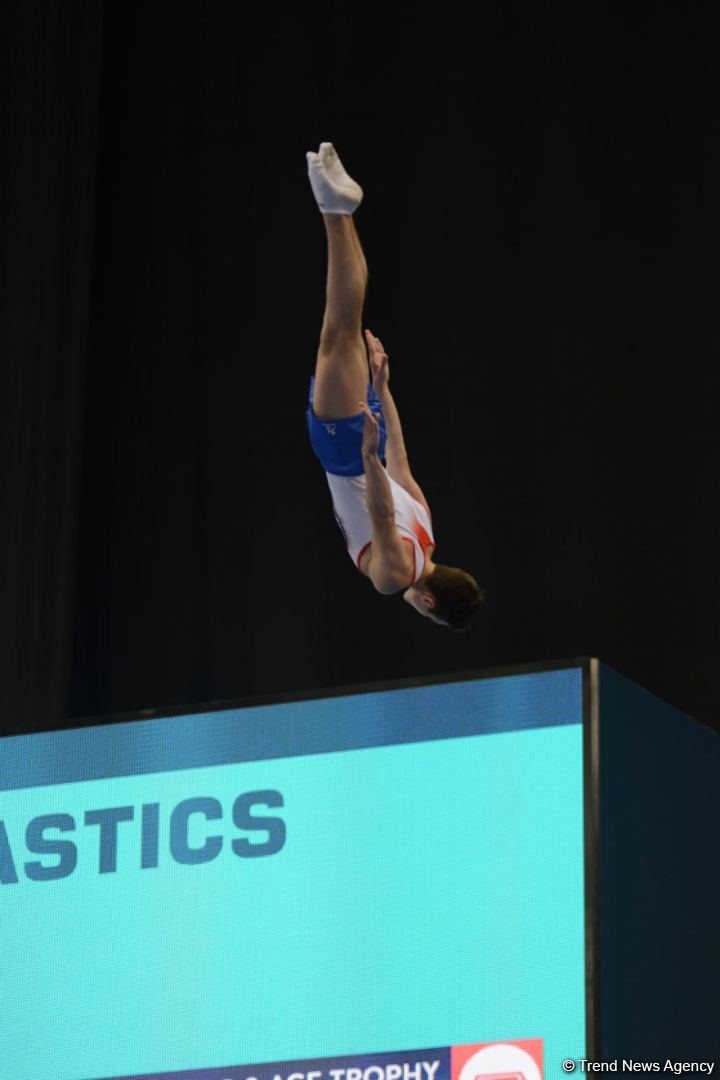 Bakıda batut gimnastikası üzrə Dünya Kubokunun birinci günü start götürüb (FOTO)