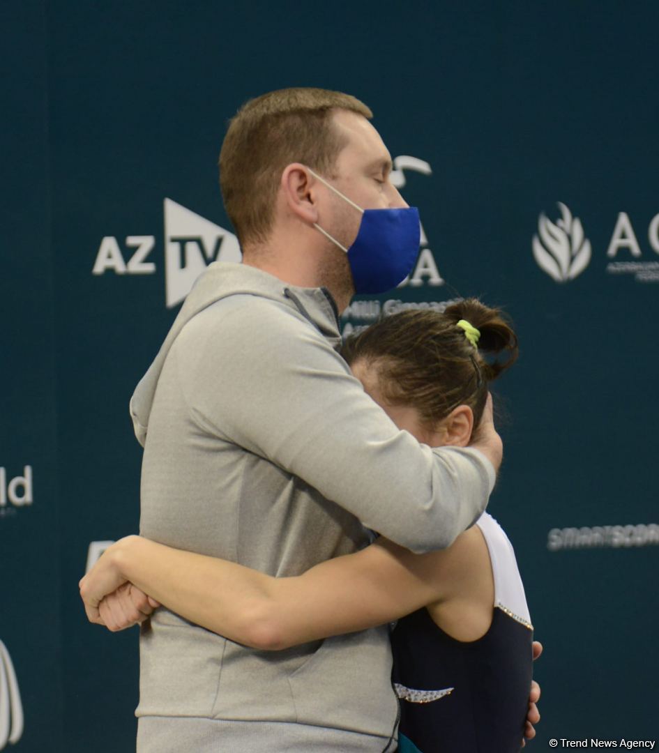 Azərbaycan gimnastı batut gimnastikası üzrə Dünya Kubokunun gümüş medalını qazanıb (FOTO)