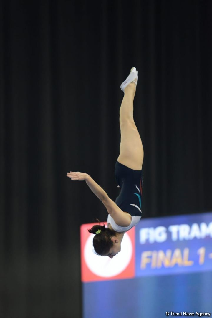 Azərbaycan gimnastı batut gimnastikası üzrə Dünya Kubokunun gümüş medalını qazanıb (FOTO)
