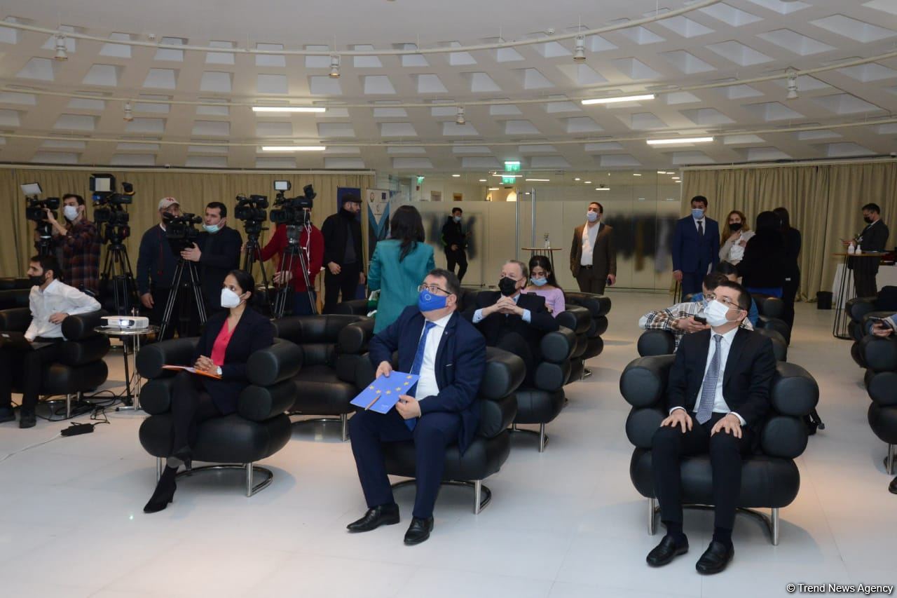 Aİ və Dünya Bankının Azərbaycan üzrə qrant sazişi bazarda rəqabətin artırılmasına kömək edəcək -  Peter Mixalko (FOTO)