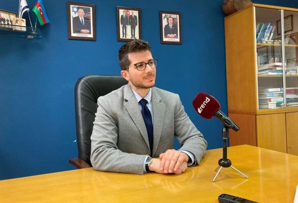 İsrail öz şirkətlərinin Azərbaycanda bərpa olunan enerji üzrə layihələrdə iştirakına ümid edir - Səfir (MÜSAHİBƏ) (FOTO)