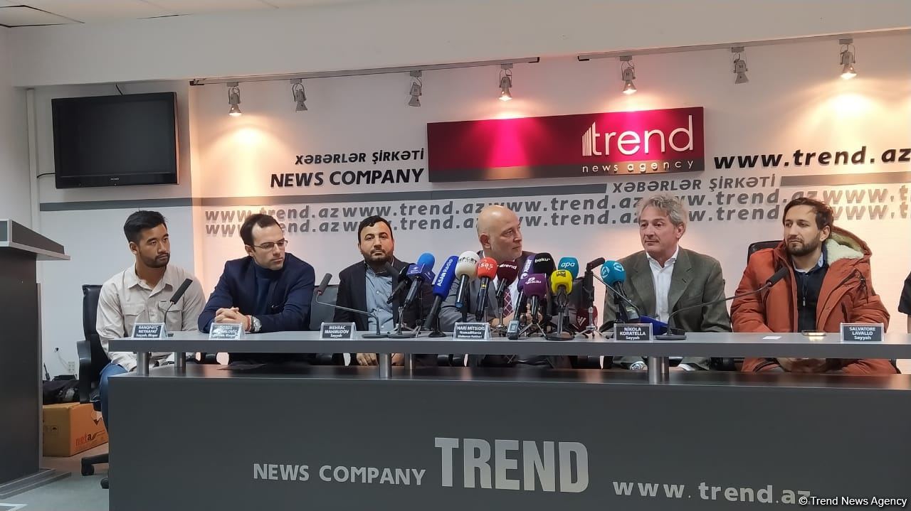 Tanınmış səyyahlar Qarabağ və Şərqi Zəngəzura səfərləri ilə bağlı mətbuat konfransı keçiriblər (FOTO)