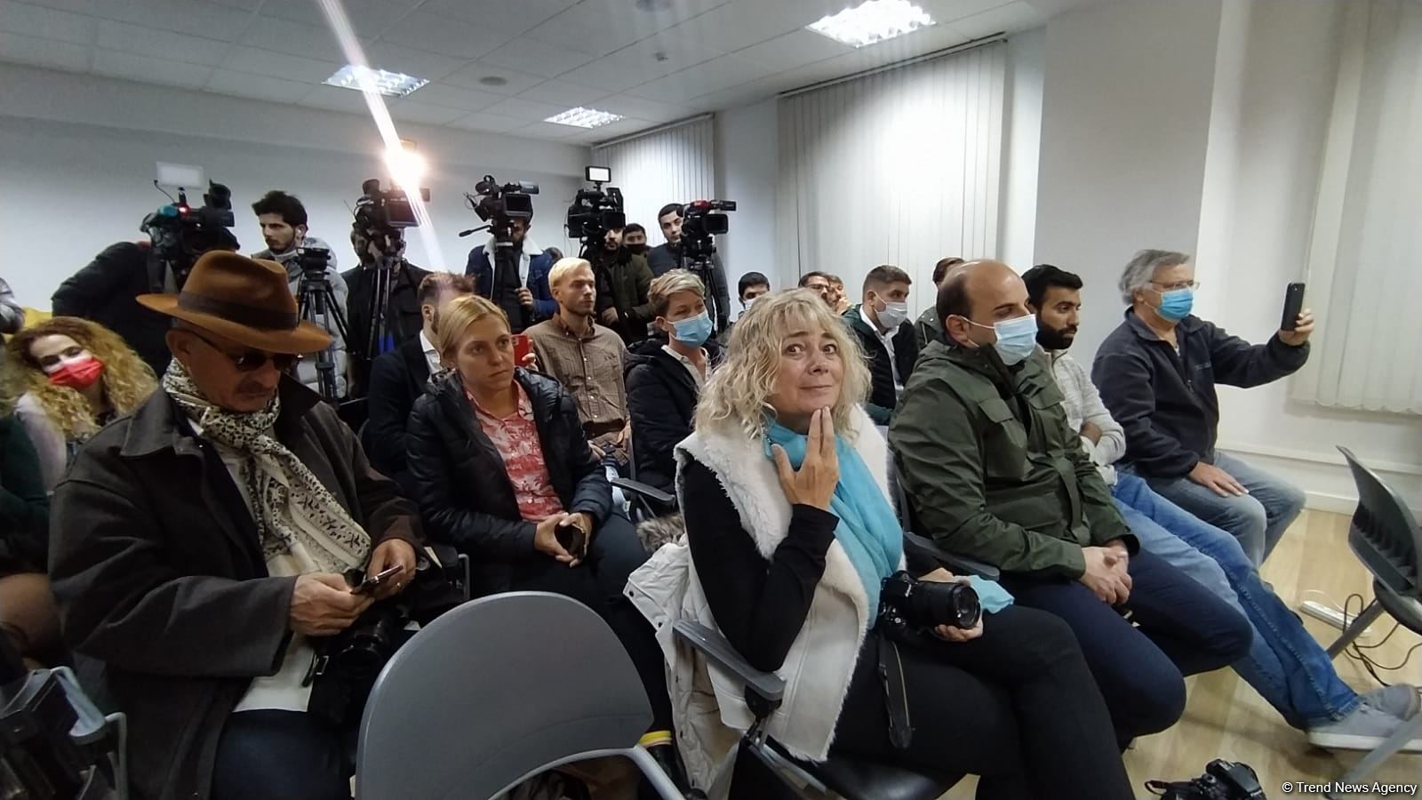 Tanınmış səyyahlar Qarabağ və Şərqi Zəngəzura səfərləri ilə bağlı mətbuat konfransı keçiriblər (FOTO)