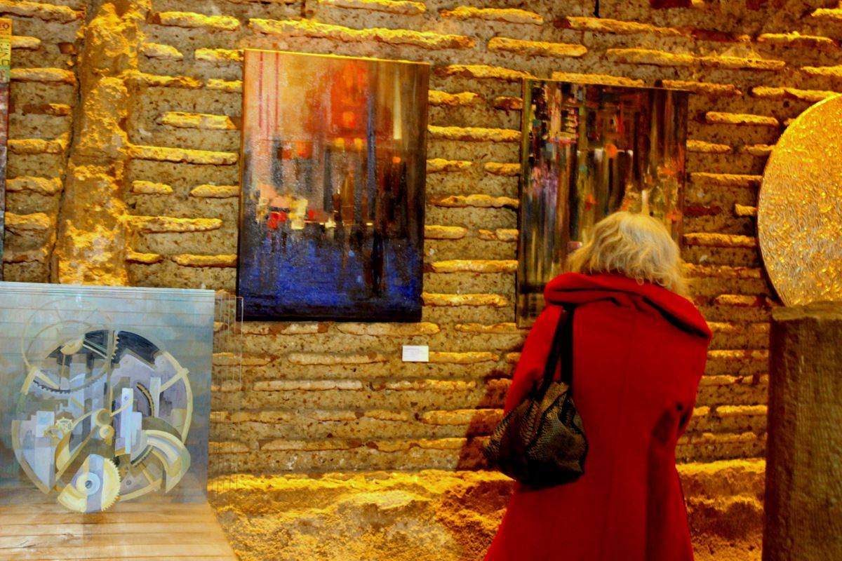 Azərbaycanlı rəssamın əsərləri Türkiyədə sərgidə nümayiş olunur (FOTO)