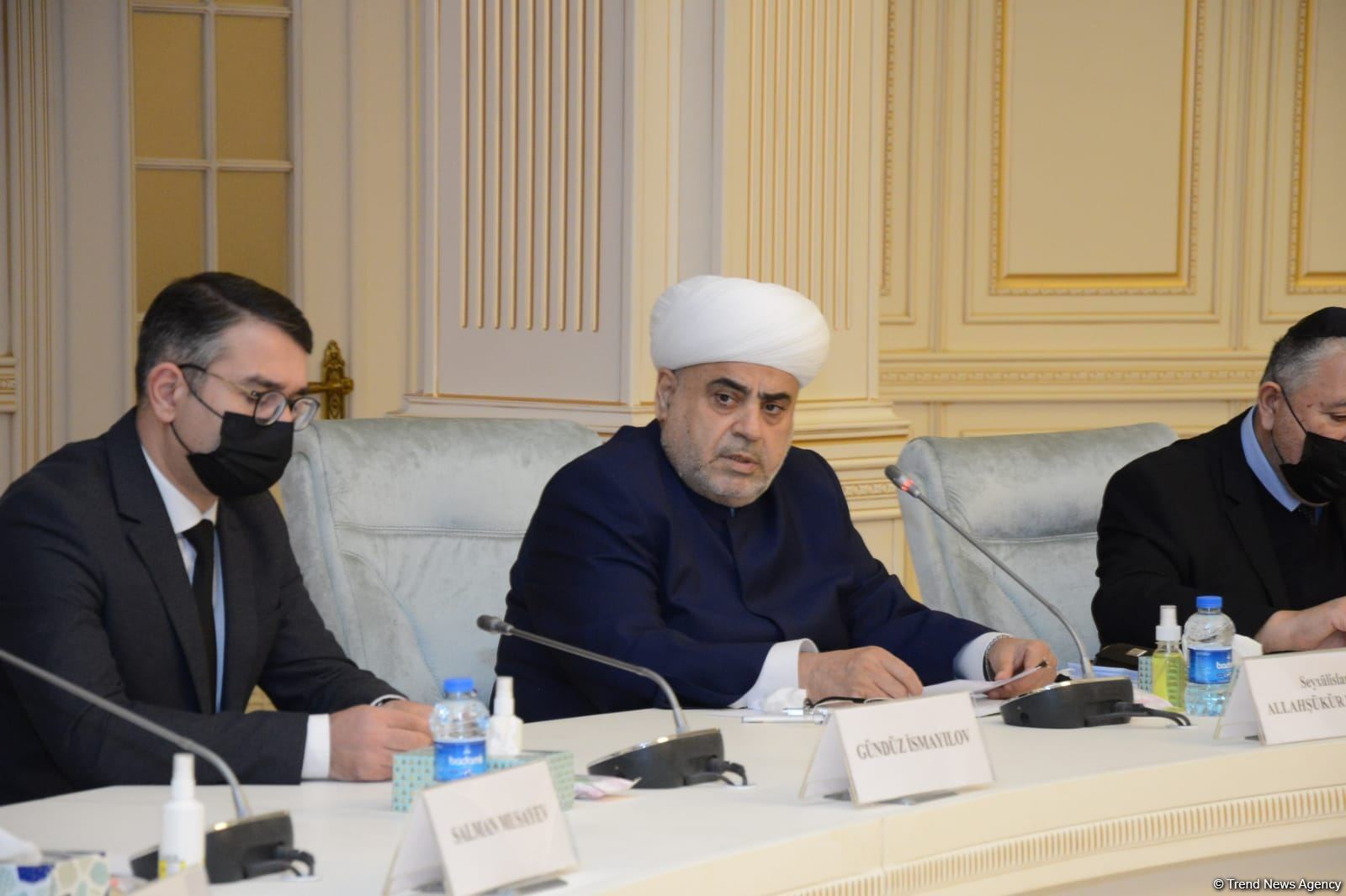 Erməni kilsəsinin rəhbəri erməni cəmiyyətini müharibə, revanşizmə ruhlandırır - Allahşükür Paşazadə (FOTO)