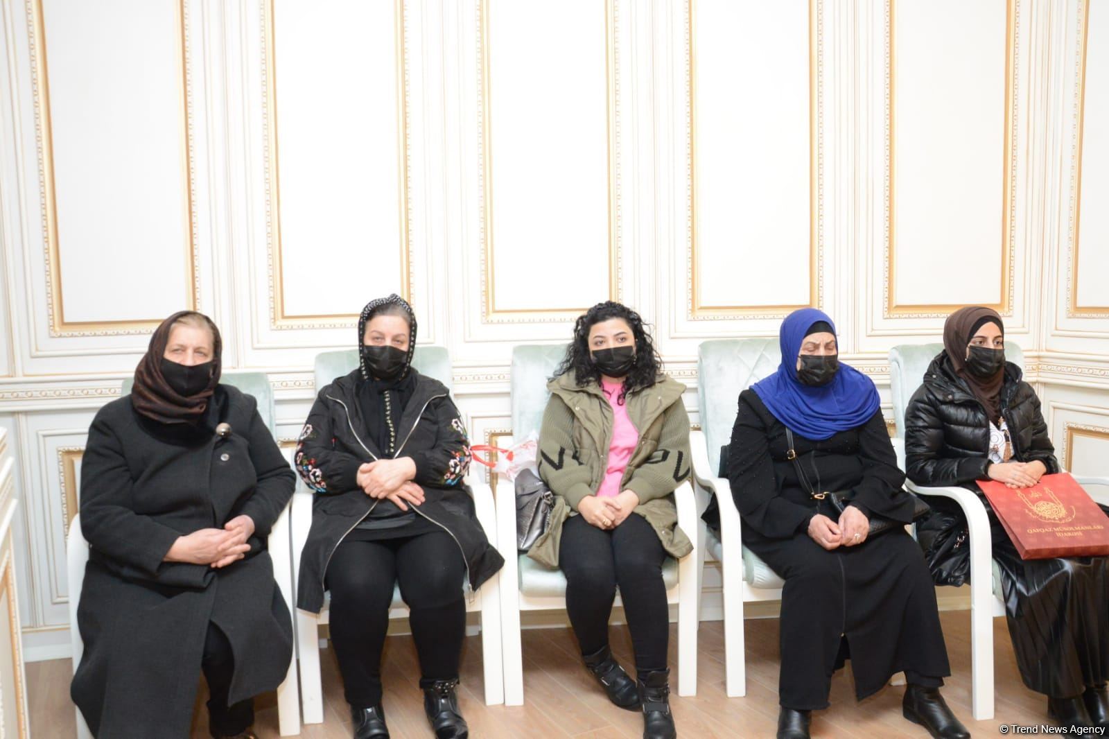 Erməni kilsəsinin rəhbəri erməni cəmiyyətini müharibə, revanşizmə ruhlandırır - Allahşükür Paşazadə (FOTO)