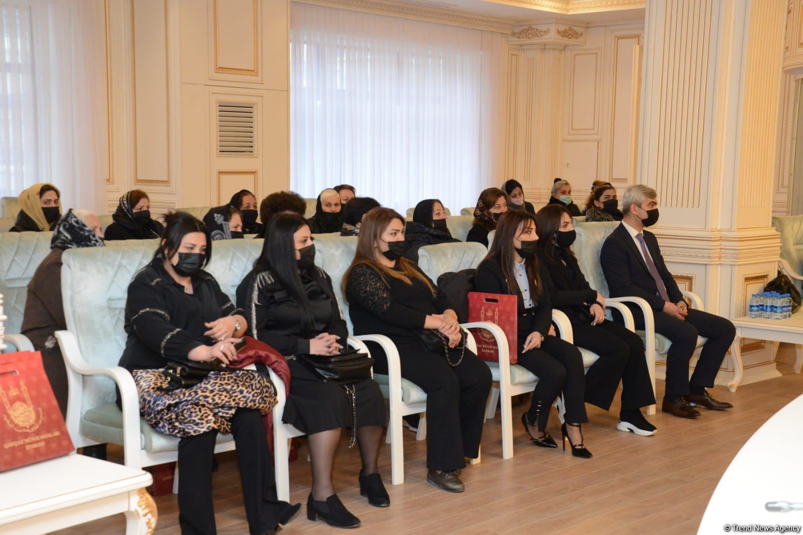 Erməni kilsəsinin rəhbəri erməni cəmiyyətini müharibə, revanşizmə ruhlandırır - Allahşükür Paşazadə (FOTO)