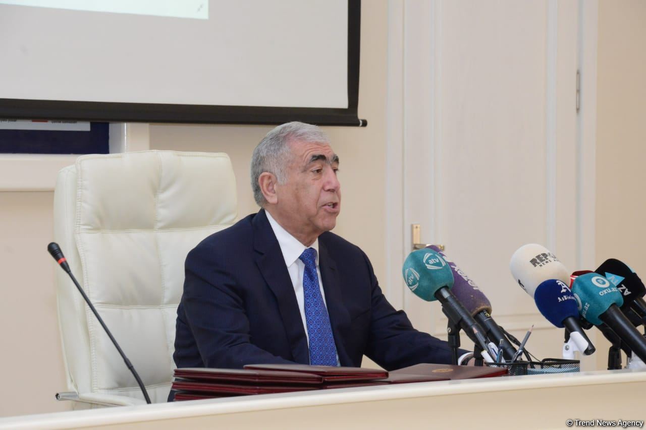 Agentlik sədri bir ailənin qəzada məhv olduğu yolla bağlı iddialara münasibət bildirib