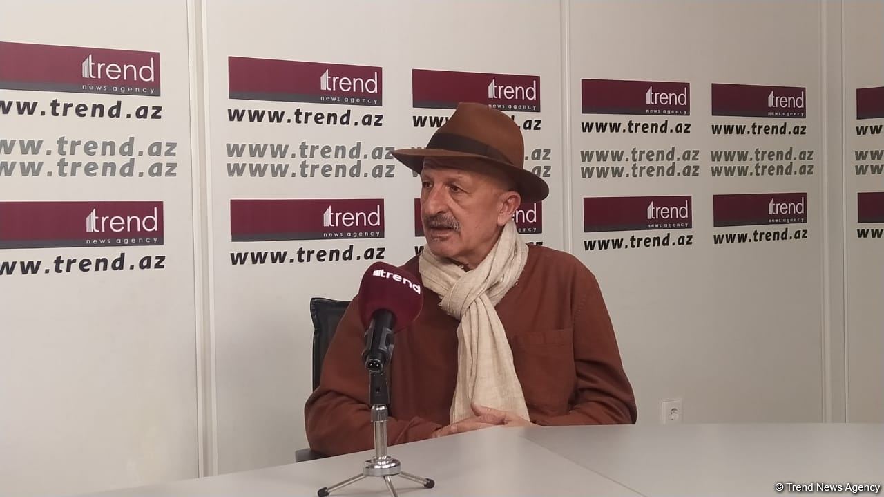 Erməni hərbçi cibindən bir çay qaşığı çıxarıb mənə göstərdi və dedi ki,  azərbaycanlıların bununla gözlərini çıxardılar - Reza Deqati (MÜSAHİBƏ) (FOTO/VİDEO)