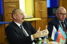 Prezident İlham Əliyev və Birinci xanım Mehriban Əliyeva Rusiyanın aparıcı kütləvi informasiya vasitələrinin rəhbərləri ilə görüşüblər (YENİLƏNİB) (FOTO/VİDEO)