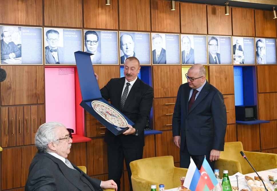 Prezident İlham Əliyev və Birinci xanım Mehriban Əliyeva Rusiyanın aparıcı kütləvi informasiya vasitələrinin rəhbərləri ilə görüşüblər (YENİLƏNİB) (FOTO/VİDEO)