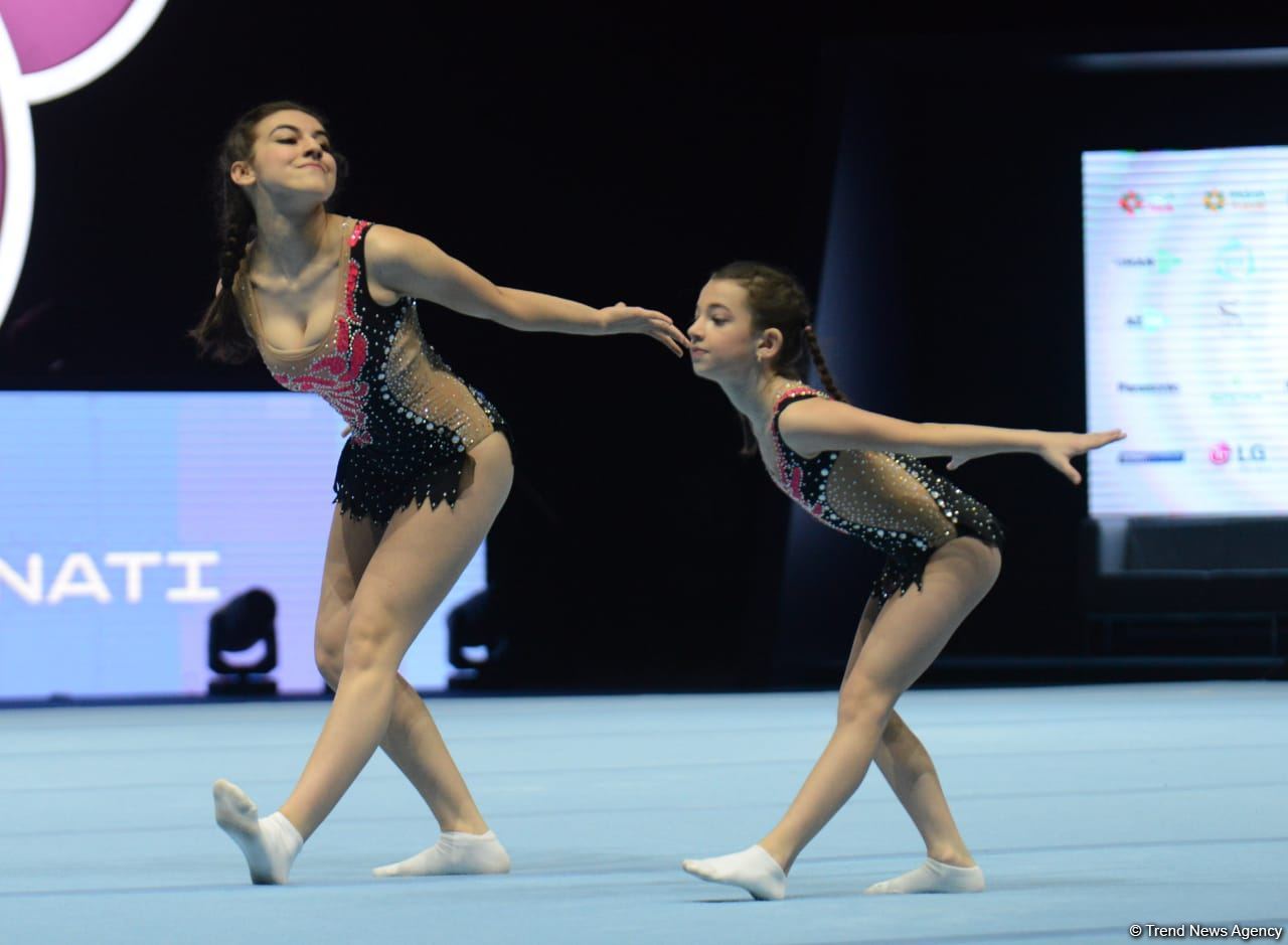 Bakıda akrobatika gimnastikası üzrə 27-ci Azərbaycan Birinciliyi və Bakı Çempionatı start götürüb (FOTO)