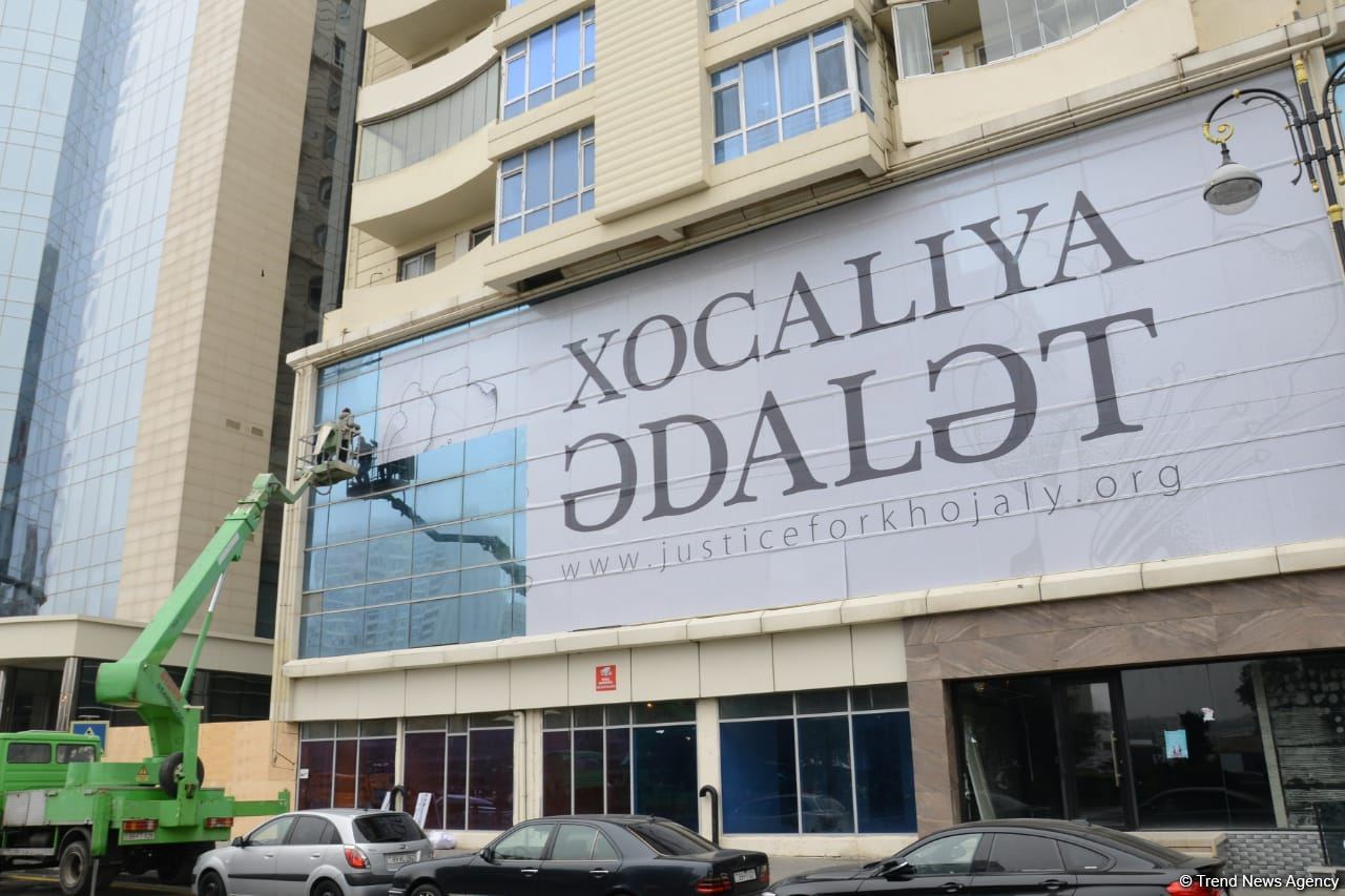 Vətəndaşlar "Ana fəryadı" abidəsini ziyarət etməyə başlayıblar (FOTO)