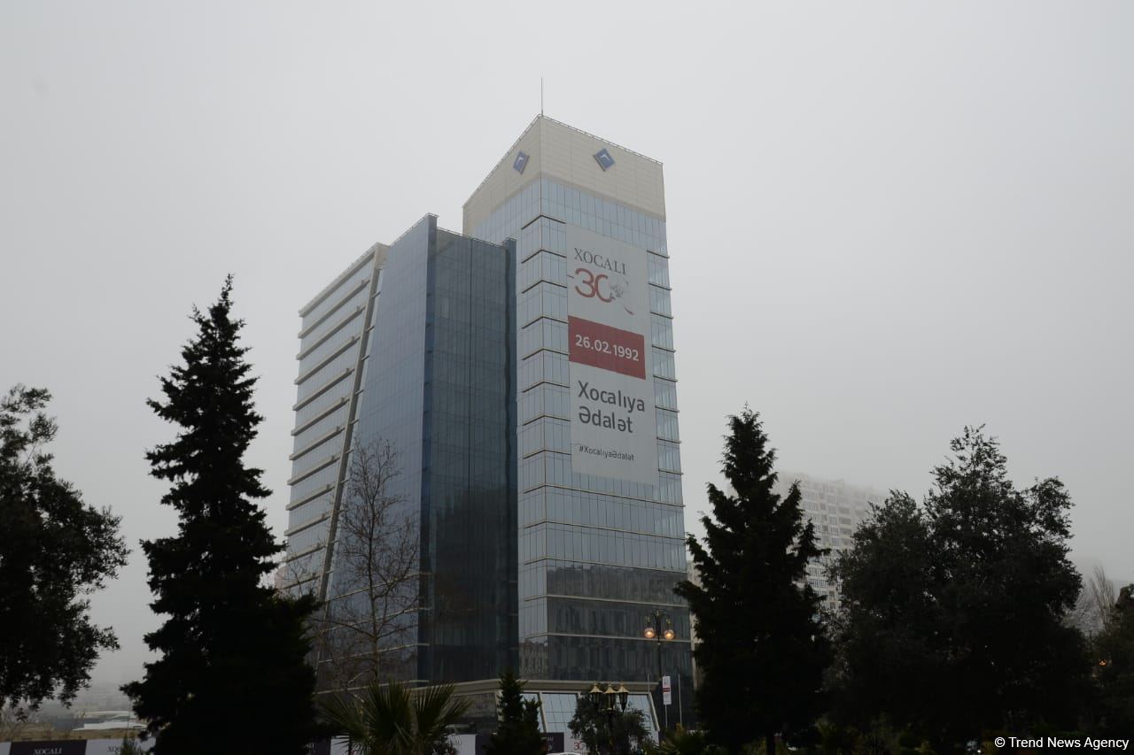 Vətəndaşlar "Ana fəryadı" abidəsini ziyarət etməyə başlayıblar (FOTO)