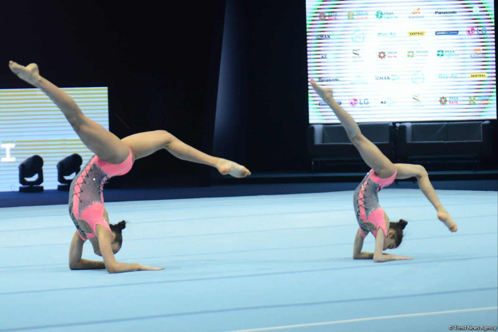 Milli Gimnastika Arenasında akrobatika gimnastikası üzrə 27-ci Azərbaycan Birinciliyi və Bakı Çempionatının final günü start götürüb (FOTO)