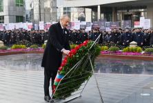 Prezident İlham Əliyev və Birinci xanım Mehriban Əliyeva Xocalı soyqırımının 30-cu ildönümü ilə əlaqədar Bakıda keçirilən ümumxalq yürüşündə iştirak ediblər (YENİLƏNİB 2) (FOTO/VİDEO)