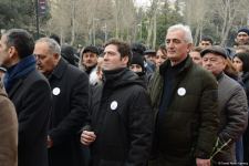 Azərbaycan ictimaiyyəti "Ana harayı" abidəsini ziyarət edir (FOTO/VİDEO)