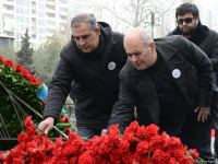 Azərbaycan ictimaiyyəti "Ana harayı" abidəsini ziyarət edir (FOTO/VİDEO)