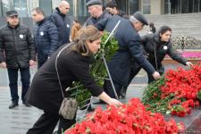 Azərbaycan ictimaiyyəti "Ana harayı" abidəsini ziyarət edir (FOTO/VİDEO)