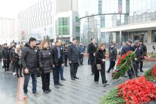 Azərbaycan ictimaiyyəti "Ana harayı" abidəsini ziyarət edir (FOTO/VİDEO)