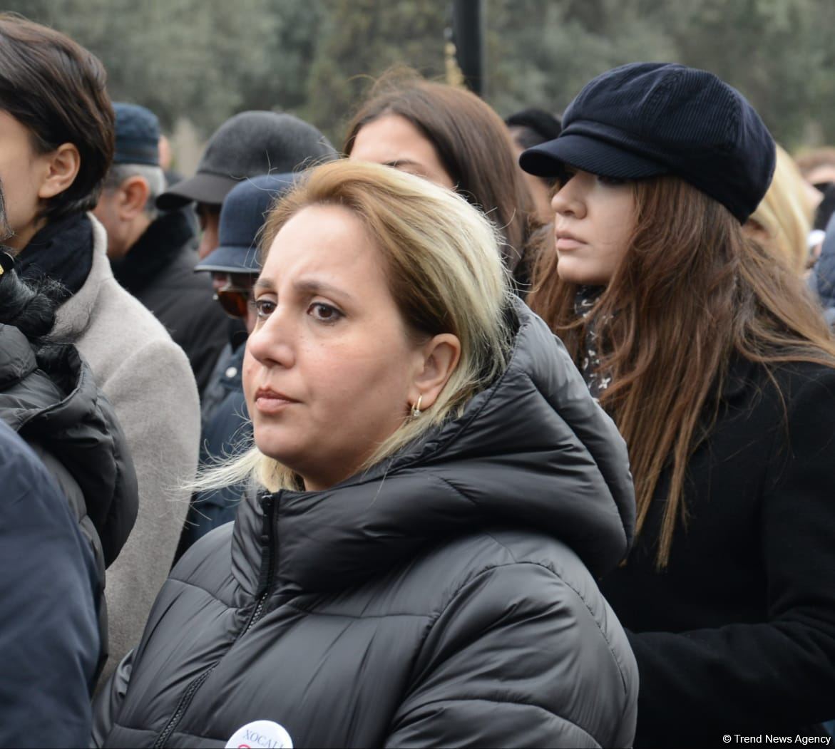 Azərbaycan ictimaiyyəti "Ana harayı" abidəsini ziyarət edir (FOTO/VİDEO)