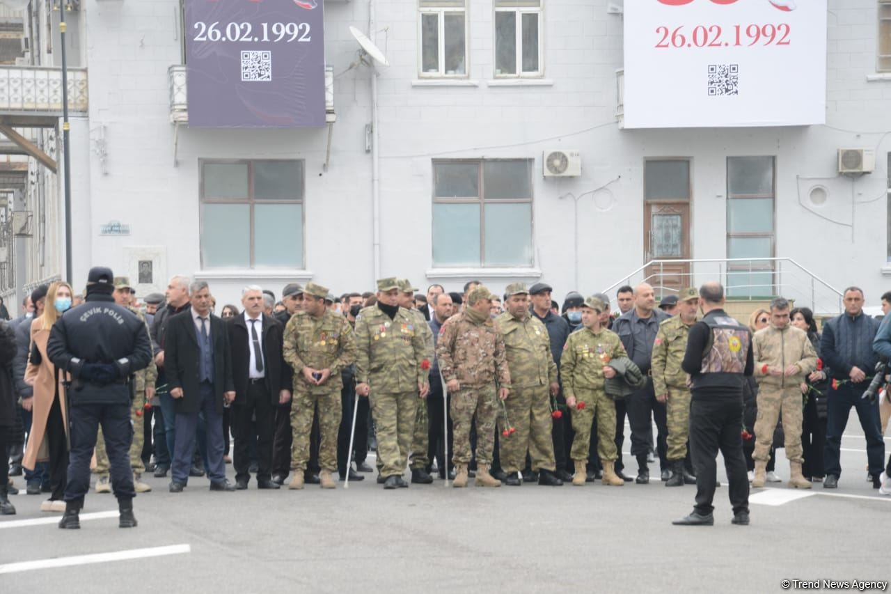 Azərbaycan ictimaiyyəti "Ana harayı" abidəsini ziyarət edir (FOTO/VİDEO)