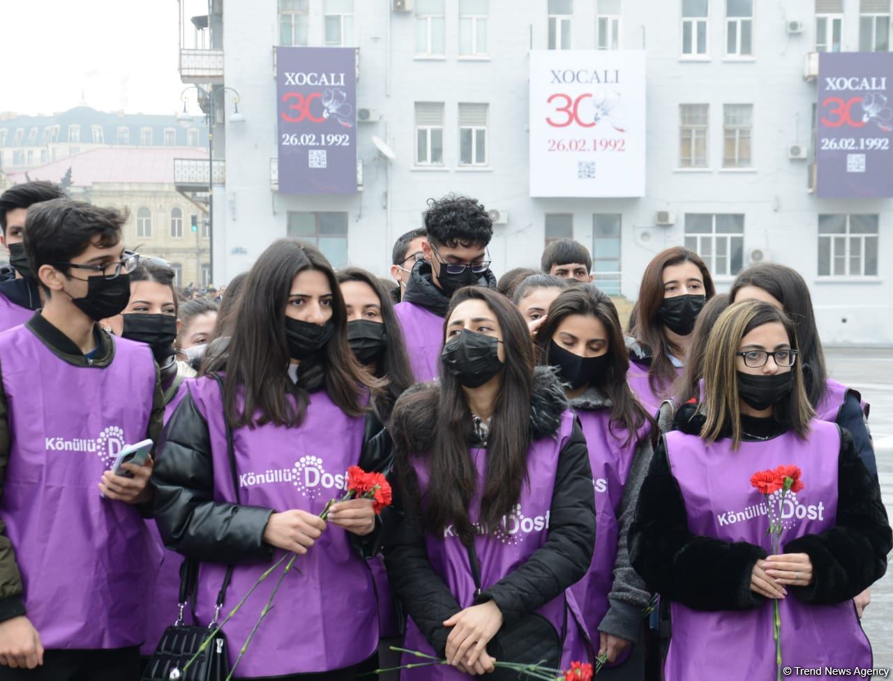 Azərbaycan ictimaiyyəti "Ana harayı" abidəsini ziyarət edir (FOTO/VİDEO)