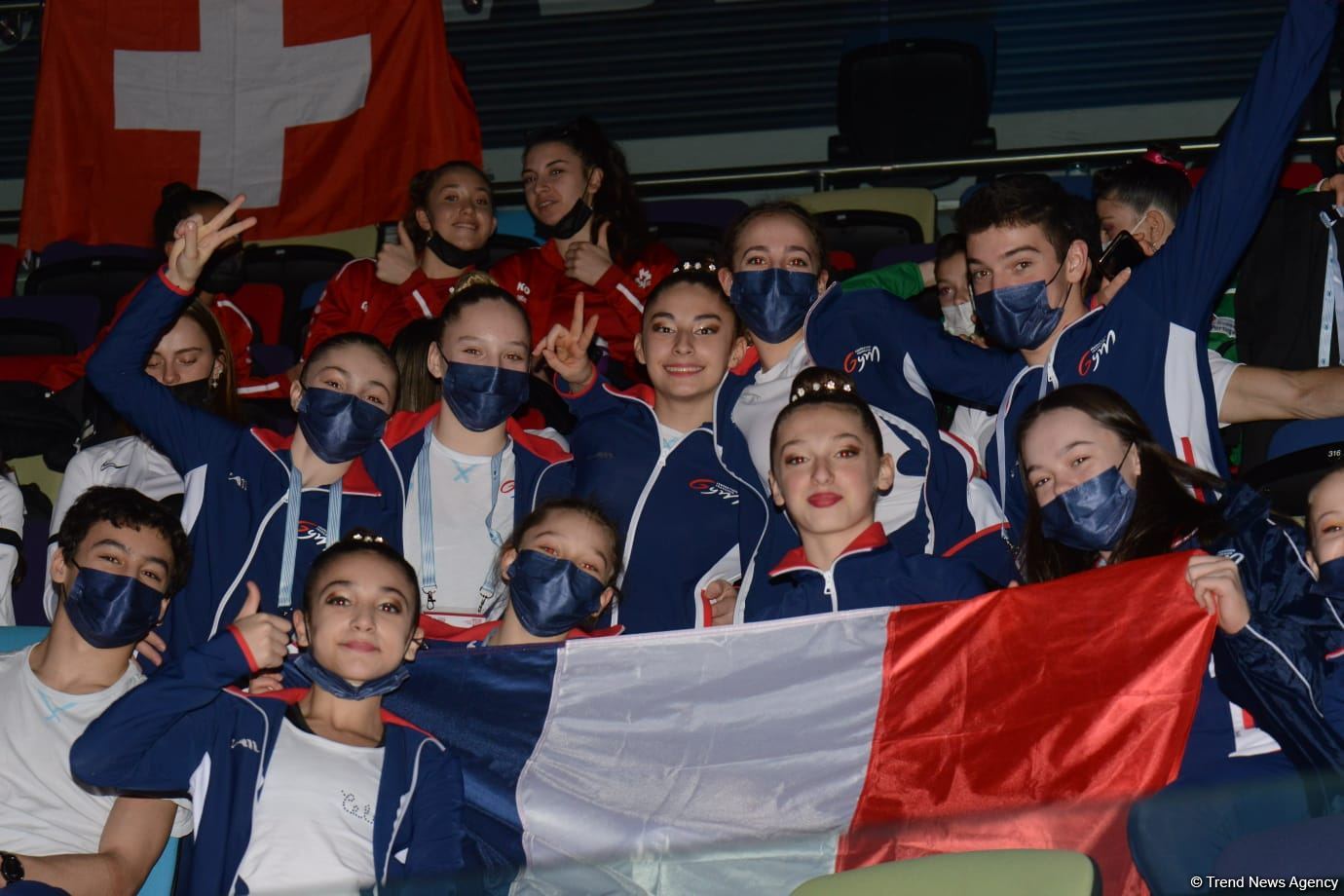 Bakıda akrobatika gimnastikası üzrə 12-ci Dünya Yaş Qrupları Yarışlarının birinci günündən gözəl anlar (FOTO)