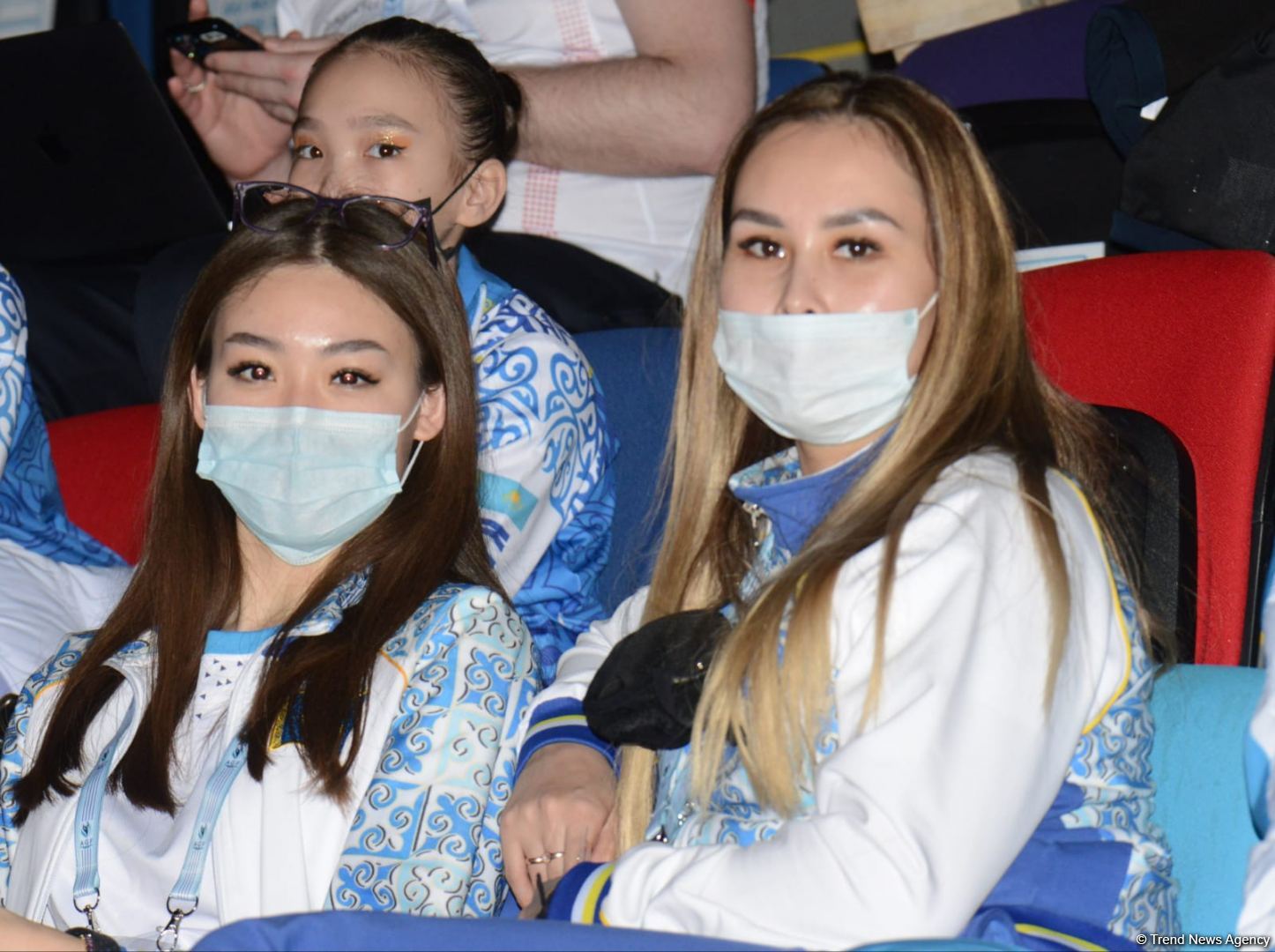 Bakıda akrobatika gimnastikası üzrə 12-ci Dünya Yaş Qrupları Yarışlarının birinci günündən gözəl anlar (FOTO)