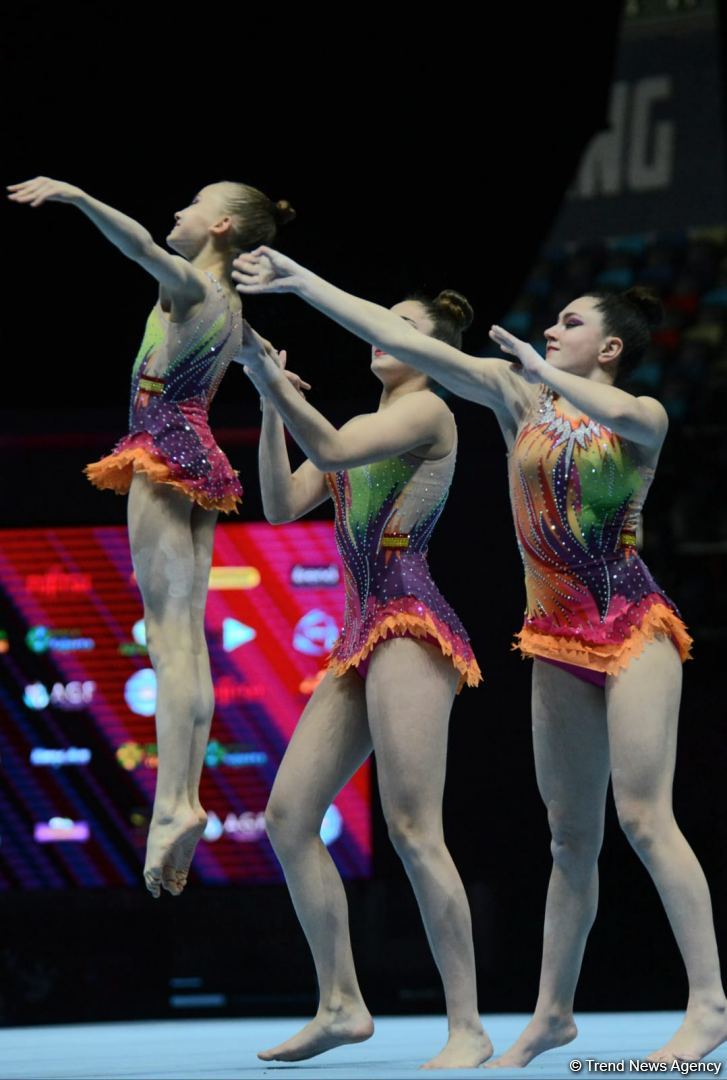 Bakıda akrobatika gimnastikası üzrə 12-ci Dünya Yaş Qrupları Yarışlarının birinci günündən gözəl anlar (FOTO)