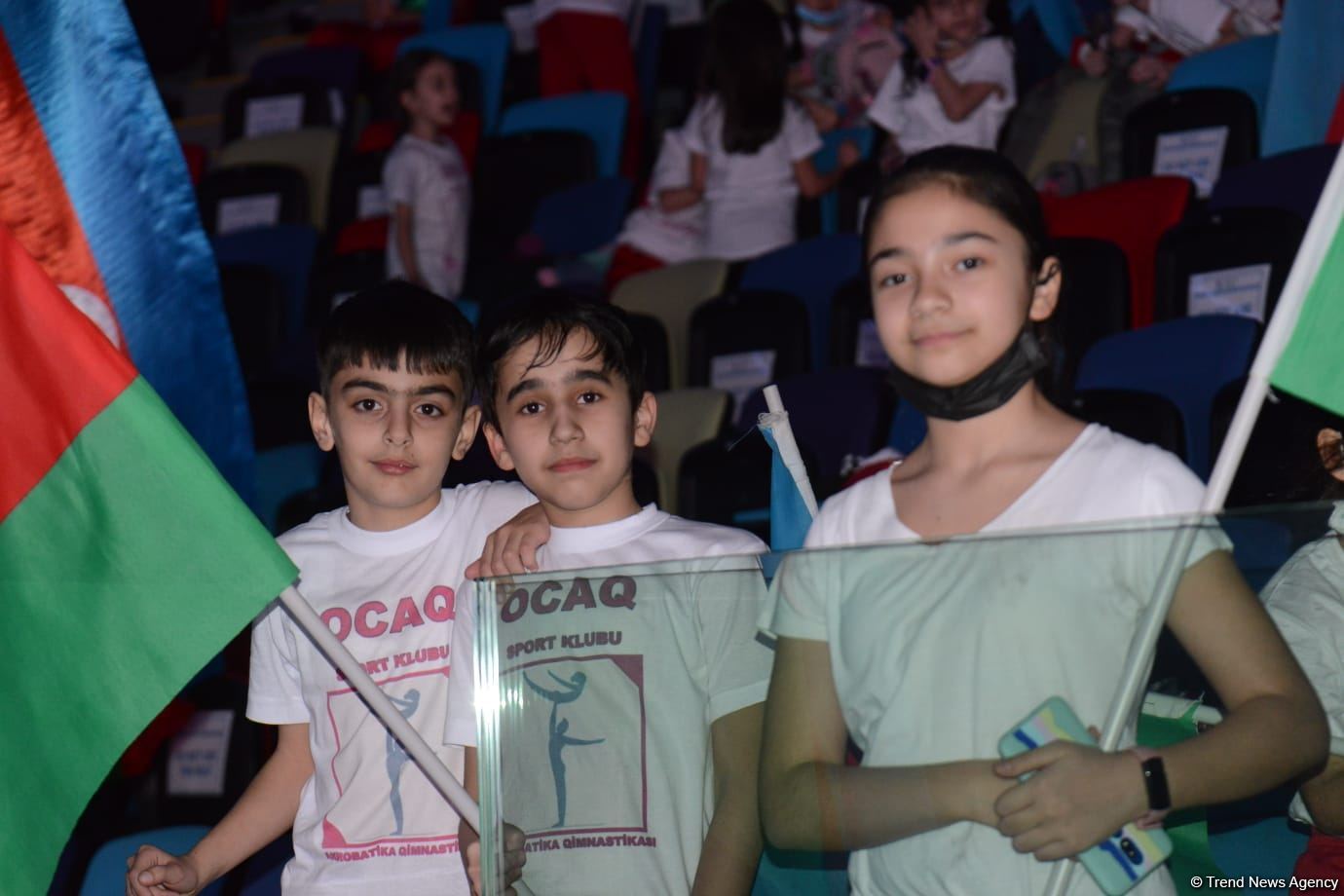 Bakıda akrobatika gimnastikası üzrə 12-ci Dünya Yaş Qrupları Yarışlarının birinci günündən gözəl anlar (FOTO)