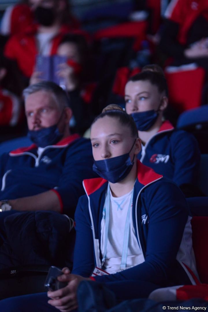Bakıda akrobatika gimnastikası üzrə 12-ci Dünya Yaş Qrupları Yarışlarının birinci günündən gözəl anlar (FOTO)