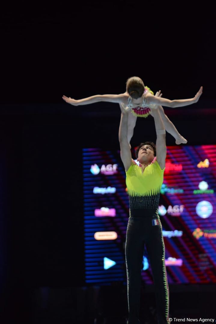 Bakıda Akrobatika Gimnastikası üzrə 12-ci Dünya Yaş Qrupları Yarışlarının birinci günü start götürüb (FOTO)