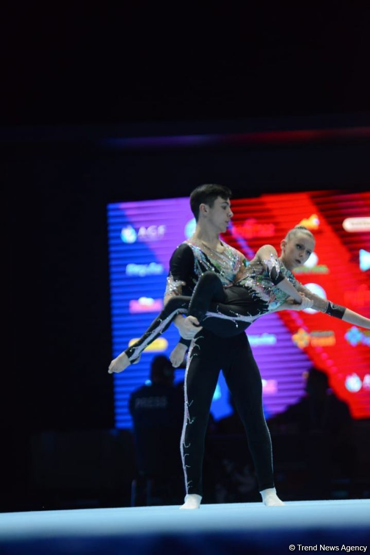 Bakıda Akrobatika Gimnastikası üzrə 12-ci Dünya Yaş Qrupları Yarışlarının birinci günü start götürüb (FOTO)