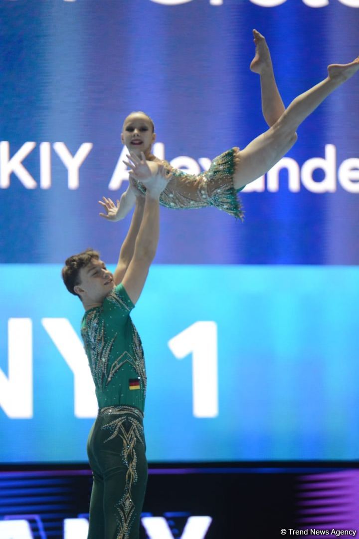 Bakıda Akrobatika Gimnastikası üzrə 12-ci Dünya Yaş Qrupları Yarışlarının birinci günü start götürüb (FOTO)