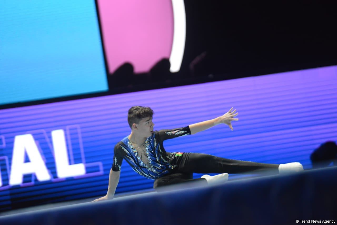 Bakıda Akrobatika Gimnastikası üzrə 12-ci Dünya Yaş Qrupları Yarışlarının birinci günü start götürüb (FOTO)