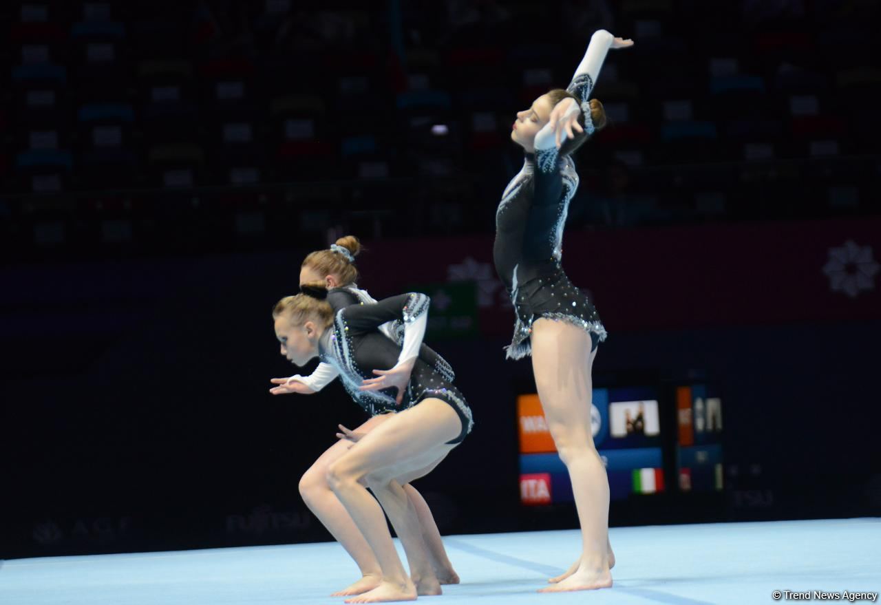 Bakıda akrobatika gimnastikası üzrə Dünya Yaş Qrupları Yarışlarının ikinci günü davam edir (FOTO)