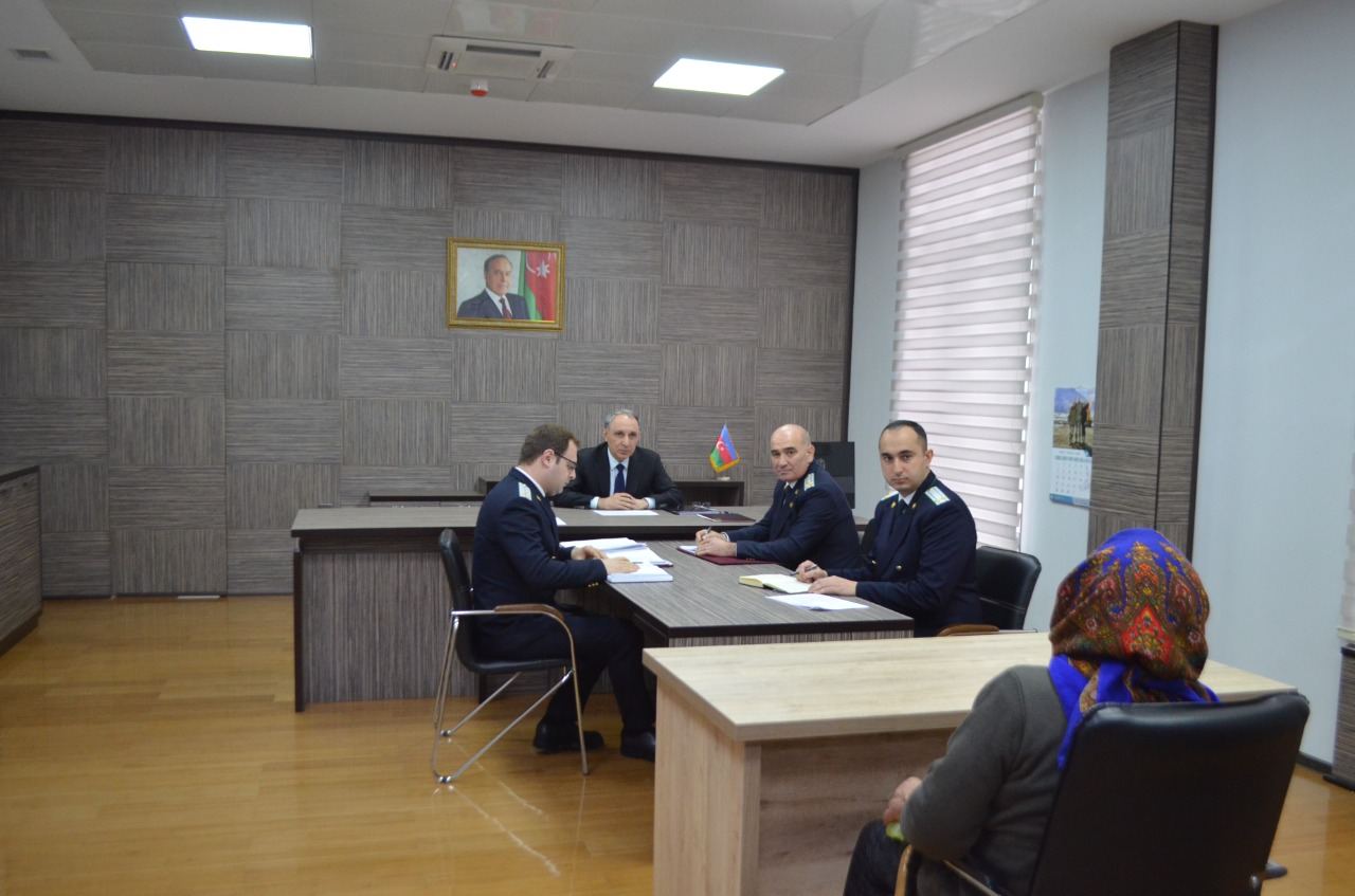 Baş prokuror vətəndaşların problemlərinin həlli ilə bağlı göstəriş verib (FOTO)