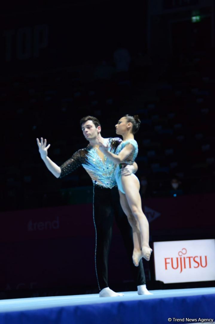 Bakıda akrobatika gimnastikası üzrə dünya çempionatının ikinci günü start götürüb (FOTO)