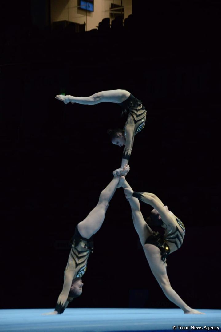 Bakıda akrobatika gimnastikası üzrə dünya çempionatının ikinci günü start götürüb (FOTO)