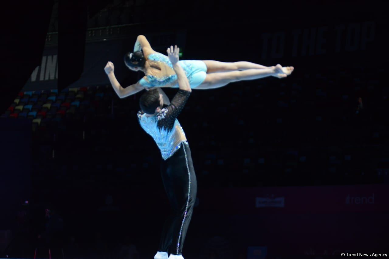 Bakıda akrobatika gimnastikası üzrə dünya çempionatının ikinci günü start götürüb (FOTO)