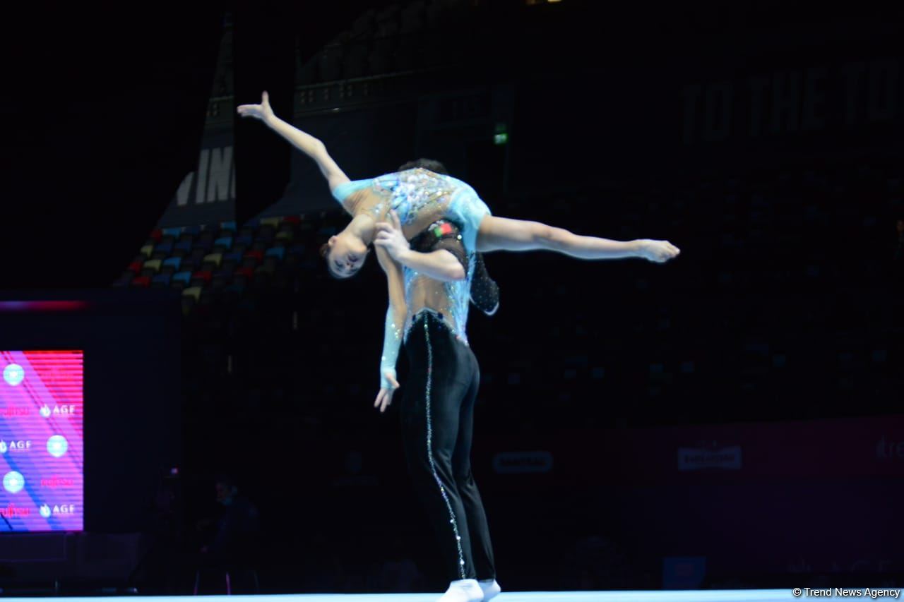 Bakıda akrobatika gimnastikası üzrə dünya çempionatının ikinci günü start götürüb (FOTO)