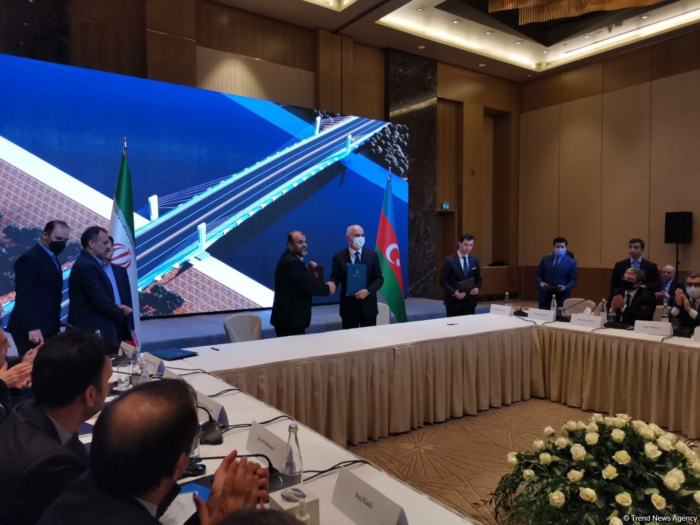 Azərbaycan və İran arasında tarixi sənəd imzalandı (FOTO)