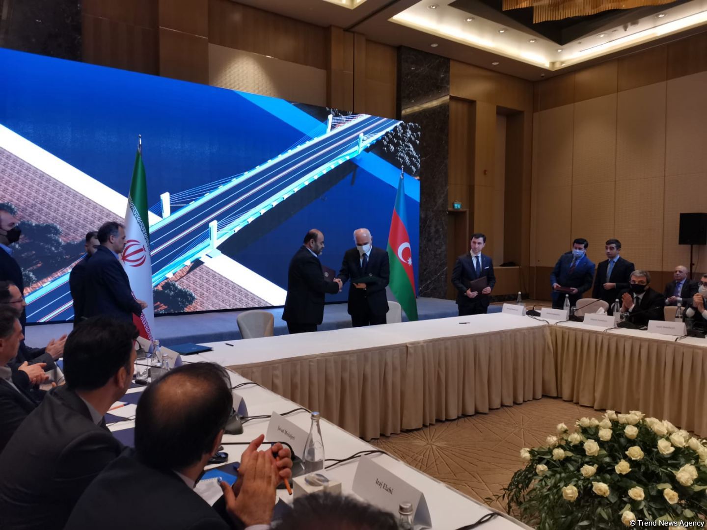 Azərbaycan və İran arasında tarixi sənəd imzalandı (FOTO)