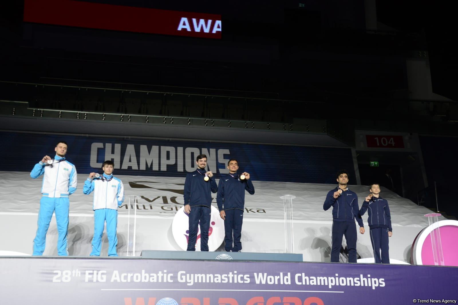 Akrobatika gimnastikası üzrə dünya çempionatında qaliblərin mükafatlandırılma mərasimi keçirilib (FOTO)