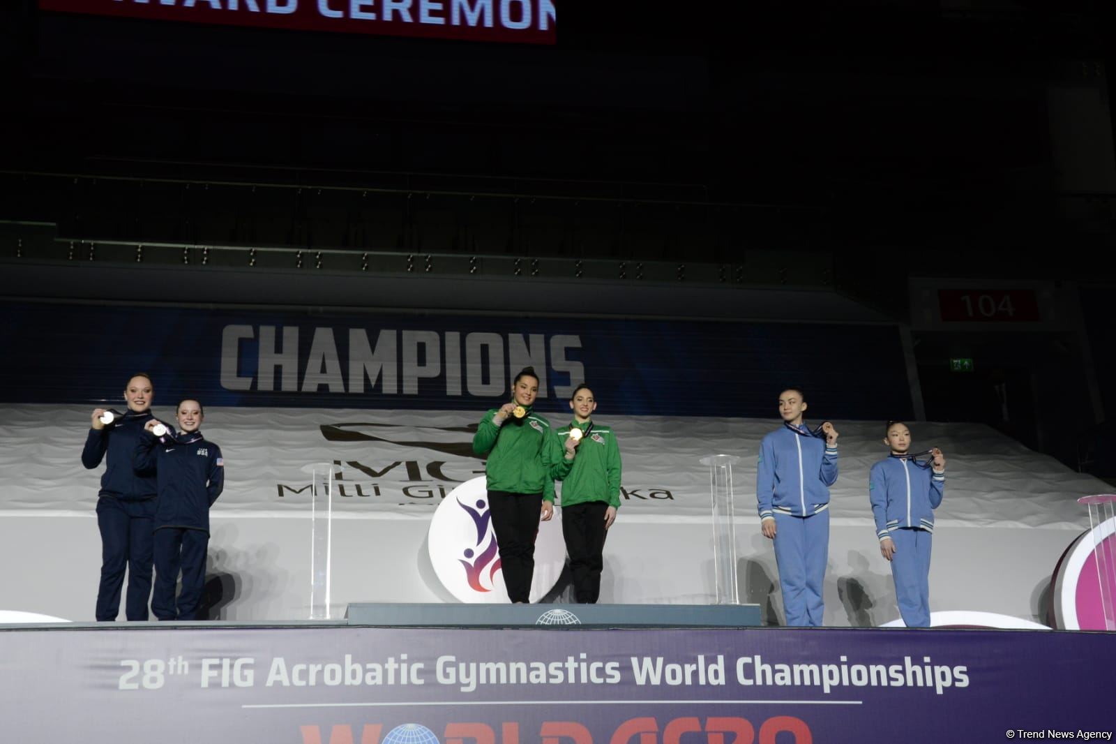 Akrobatika gimnastikası üzrə dünya çempionatında qaliblərin mükafatlandırılma mərasimi keçirilib (FOTO)